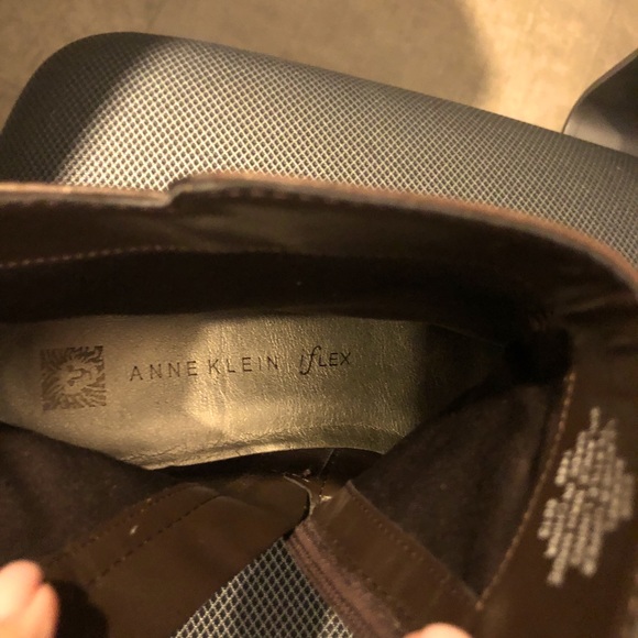 Booties Ann Klein brown 9.5 - Picture 6 of 7